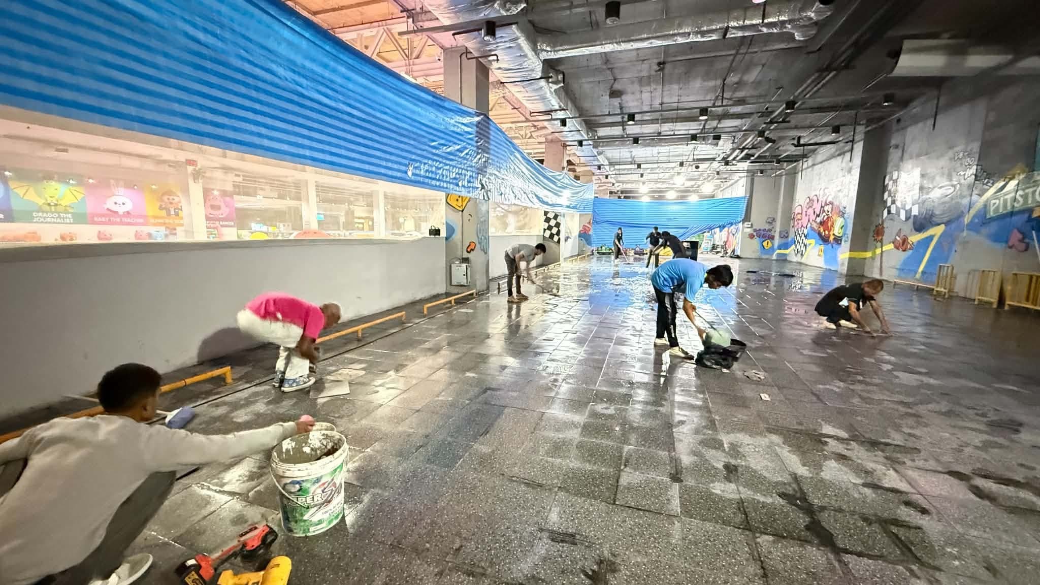 ทีมงานทำความสะอาดพื้นขนาดใหญ่ หาดใหญ่