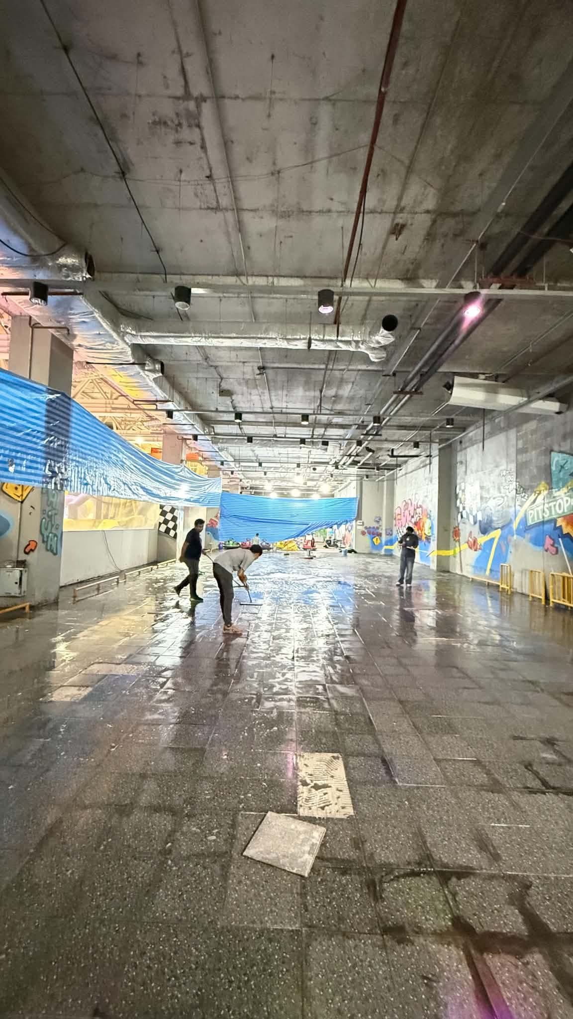 งานทำความสะอาดพื้นที่เชิงพาณิชย์ขนาดใหญ่ หาดใหญ่ โดยบิ๊กคลีน